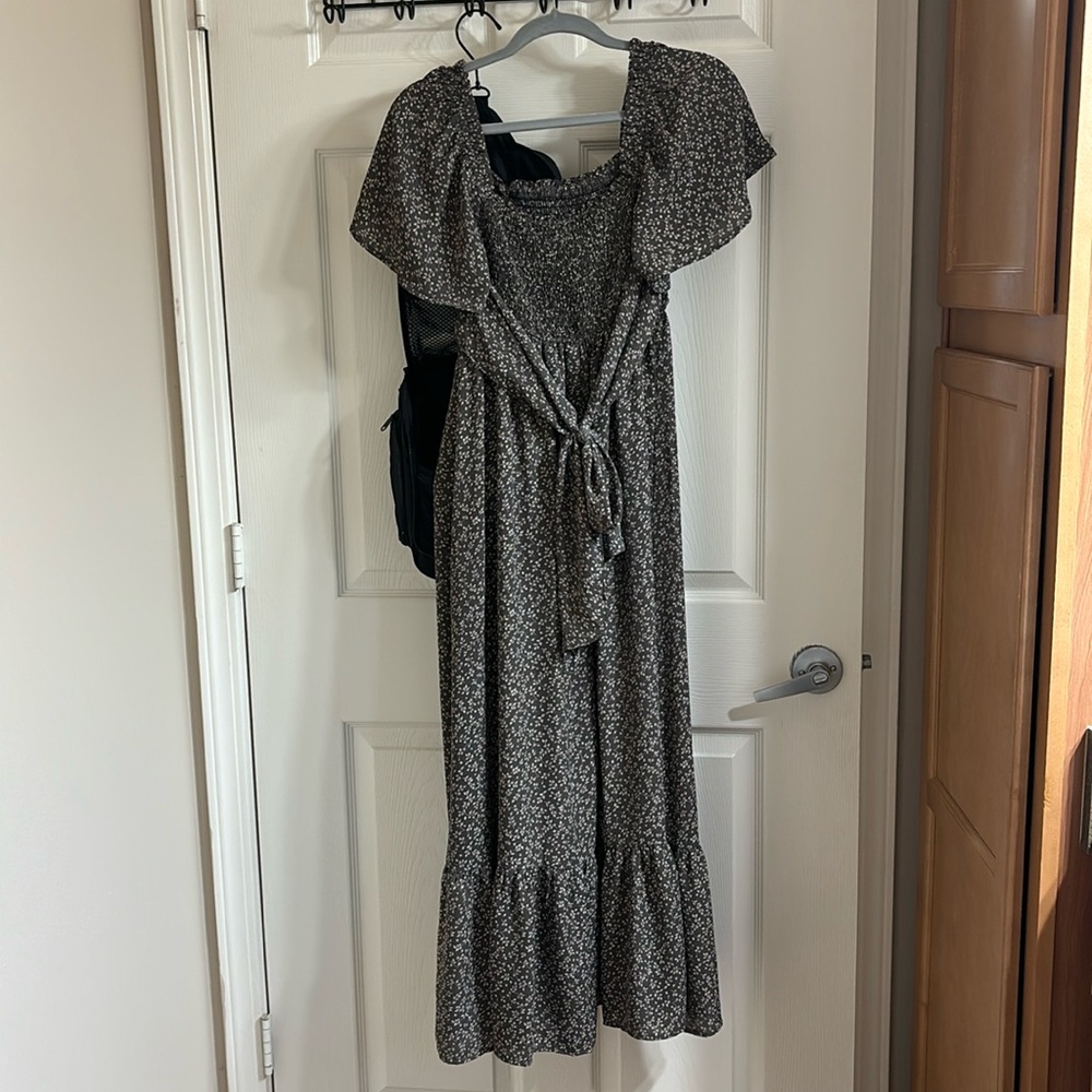 Cute dress!